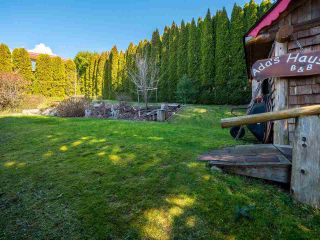 Photo 17: 308 HARRY Road in Gibsons: Gibsons & Area House for sale (Sunshine Coast)  : MLS®# R2442500