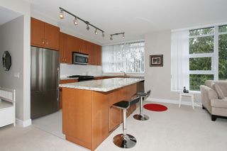 Photo 4: 601 9188 UNIVERSITY Crescent in Burnaby: Simon Fraser Univer. Condo for sale in "ALTAIRE" (Burnaby North)  : MLS®# V851442