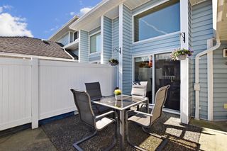 Photo 2: 30 34959 OLD CLAYBURN Road in Abbotsford: Abbotsford East Townhouse for sale in "Crown Point Villas" : MLS®# R2759258