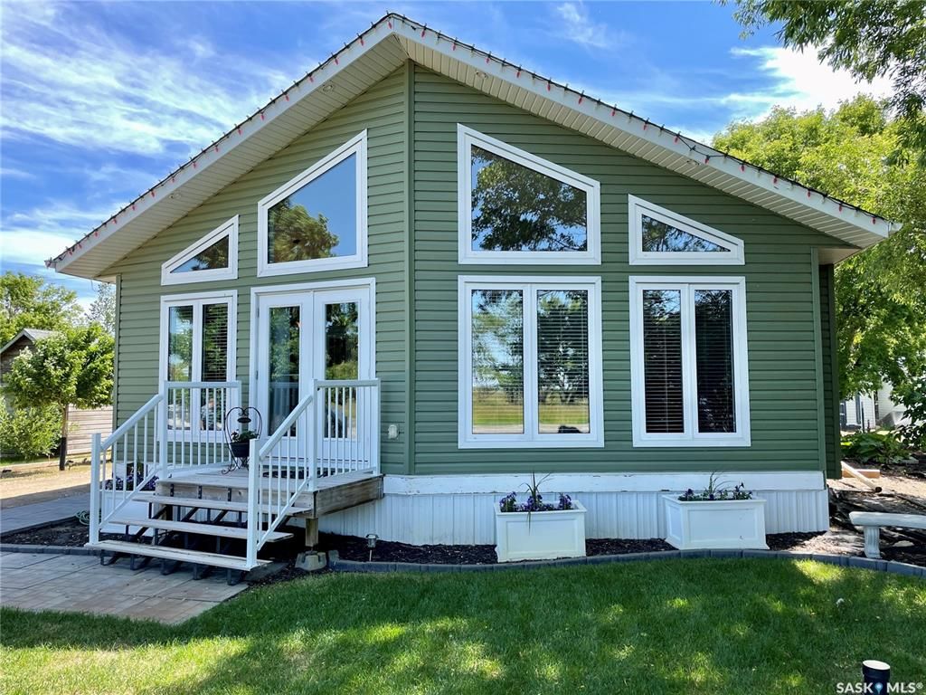 Main Photo: 224 Amy Avenue in Alice Beach: Residential for sale : MLS®# SK901279