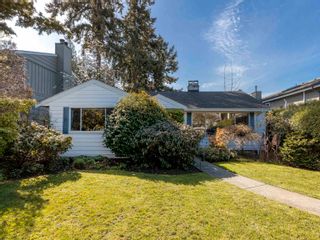 Photo 2: 3870 W 38TH Avenue in Vancouver: Dunbar House for sale (Vancouver West)  : MLS®# R2870982