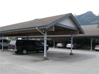 Photo 5: 211 1203 PEMBERTON Avenue in Squamish: Downtown SQ Condo for sale in "EAGLEGROVE" : MLS®# V1064733