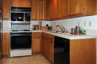 Photo 5: HILLCREST Condo for sale : 2 bedrooms : 3666 3rd Ave #104 in San Diego