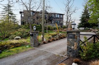 Photo 6: 2990 Beach Dr in Oak Bay: OB Uplands House for sale : MLS®# 959319