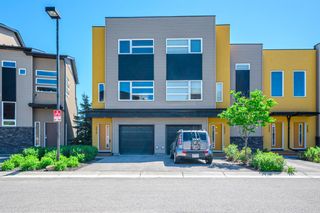 Photo 1: 254 Covecreek Circle NE in Calgary: Coventry Hills Row/Townhouse for sale : MLS®# A2004169