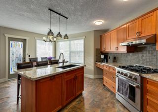 Photo 12: 11062 Valley Springs Road NW in Calgary: Valley Ridge Detached for sale : MLS®# A1215514