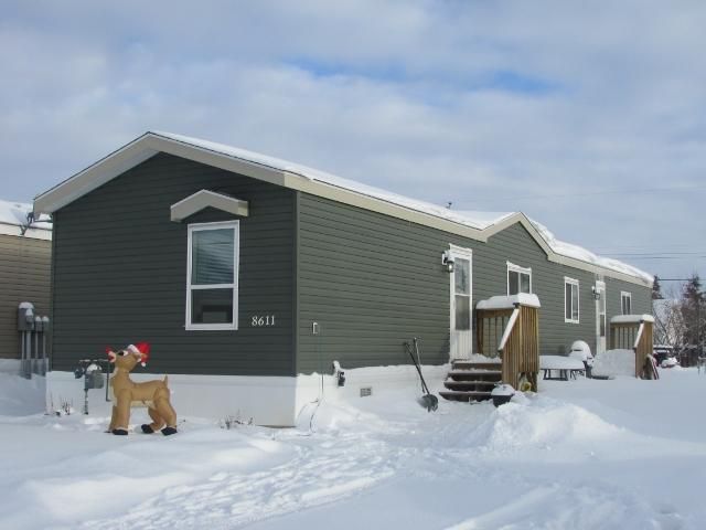 Main Photo: 8611 79A Street in Fort St. John: Fort St. John - City SE Manufactured Home for sale in "WINFIELD ESTATES" (Fort St. John (Zone 60))  : MLS®# N241138