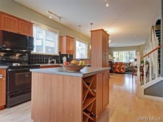 Photo 7: 3 1250 Johnson St in VICTORIA: Vi Downtown Row/Townhouse for sale (Victoria)  : MLS®# 744858