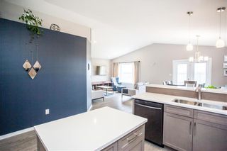 Photo 10: 131 Joynson Crescent in Winnipeg: House for sale : MLS®# 202408596