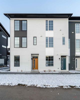 Photo 2: 2466 210 Avenue SE in Calgary: Legacy Row/Townhouse for sale : MLS®# A2013954