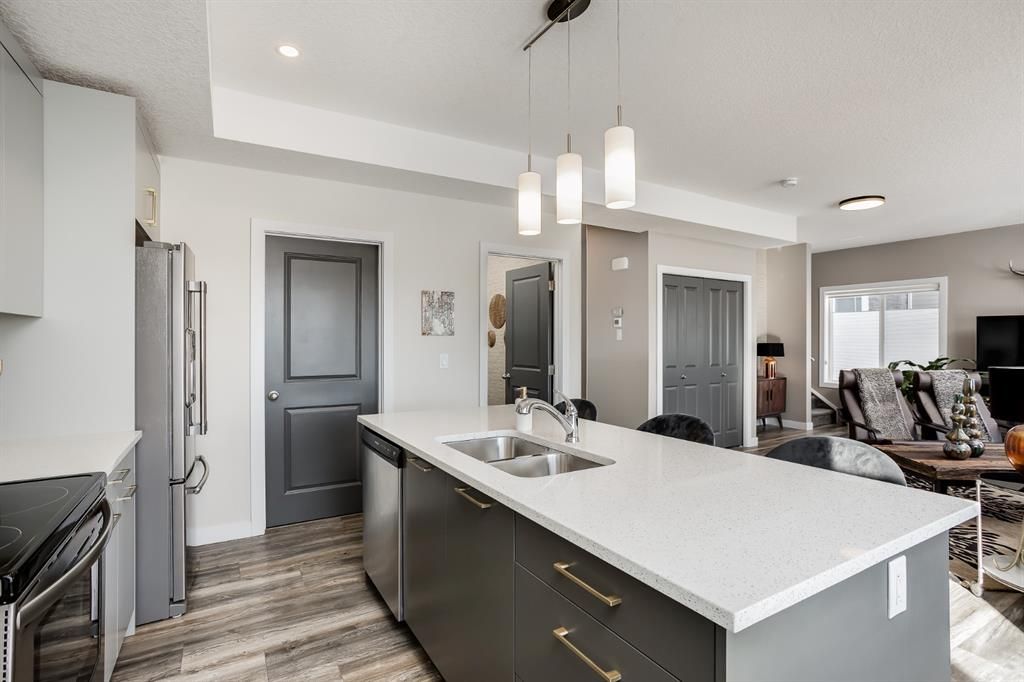 Main Photo: 489 Canals Crossing: Airdrie Row/Townhouse for sale : MLS®# A1187905