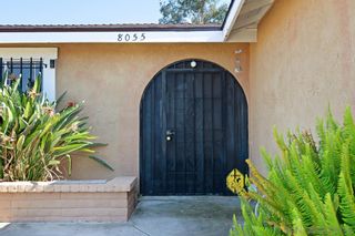 Photo 4: MIRA MESA House for sale : 4 bedrooms : 8055 Flanders Dr in San Diego