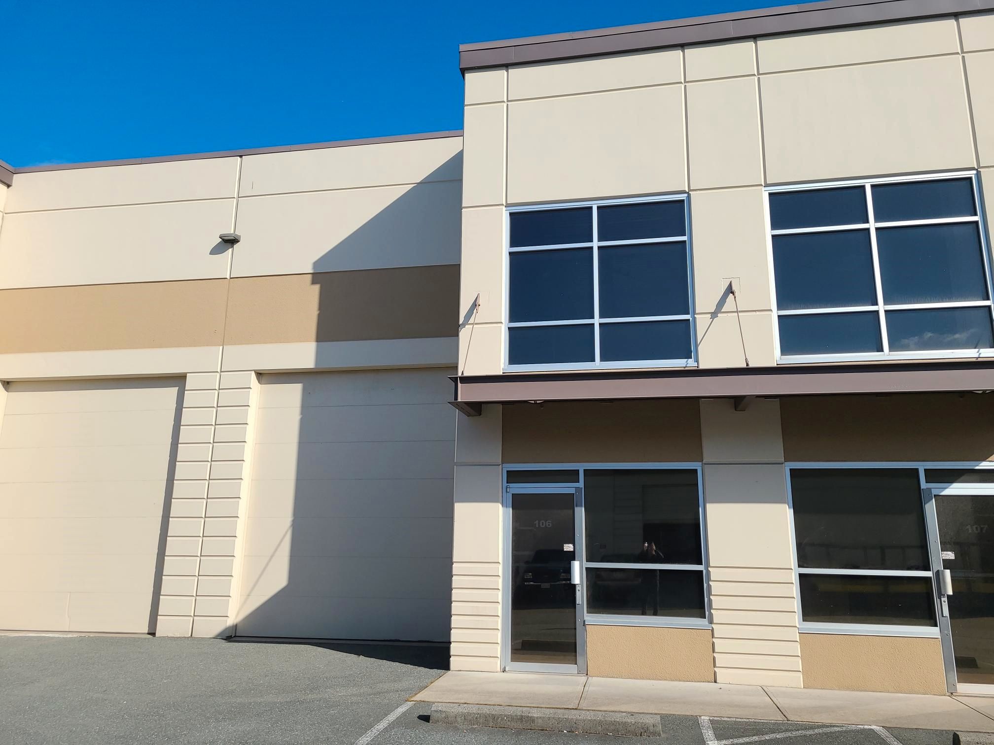 Main Photo: 104 5290 185A Street in Surrey: Cloverdale BC Industrial for lease (Cloverdale)  : MLS®# C8051398