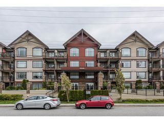 Main Photo: 405 19939 55A AVENUE in Langley: Langley City Condo for sale : MLS®# R2160675
