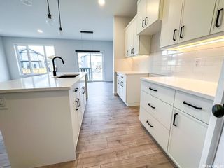 Photo 5: 360 Barrett Street in Saskatoon: Aspen Ridge Residential for sale : MLS®# SK945574