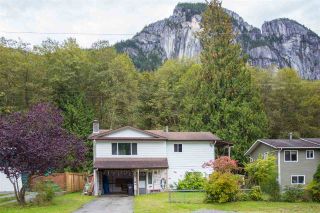 Photo 1: 37968 MAGNOLIA Crescent in Squamish: Valleycliffe House for sale : MLS®# R2131492