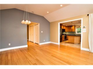 Photo 4: 638 E 4TH ST in North Vancouver: Queensbury House for sale : MLS®# V997902