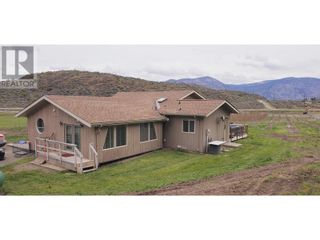 Photo 2: 13969 OLD RICHTER PASS Road in Osoyoos: House for sale : MLS®# 10313400