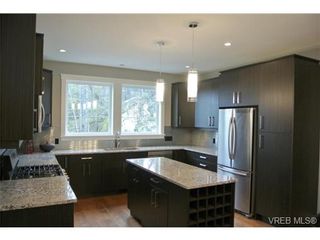 Photo 2: 3654 Coleman Pl in VICTORIA: Co Latoria House for sale (Colwood)  : MLS®# 655498