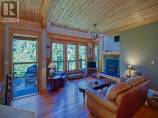 Photo 10: 3056/3060 VANCOUVER BLVD in Savary Island: House for sale : MLS®# 17800
