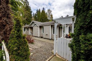 Photo 2: 869 SEYMOUR Boulevard in North Vancouver: Seymour NV House for sale : MLS®# R2871407