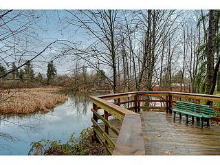 Photo 2: 110 2551 PARKVIEW Lane in Port Coquitlam: Central Pt Coquitlam Condo for sale in "THE CRESCENT" : MLS®# V1041287