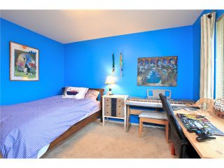 Photo 10: 7 237 W 16TH Street in North Vancouver: Central Lonsdale Townhouse for sale : MLS®# V1043211