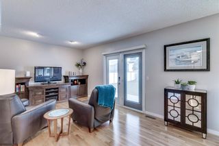 Photo 19: 12 Woodfield Court SW in Calgary: Woodbine Detached for sale : MLS®# A1233026