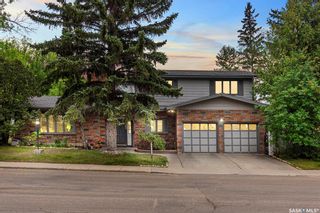 Photo 1: 2 Neilson Crescent in Saskatoon: Brevoort Park Residential for sale : MLS®# SK942187
