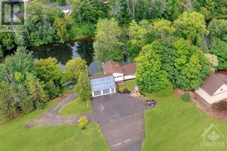 Photo 1: 4221 RIDEAU VALLEY DRIVE N in Manotick: House for sale : MLS®# 1355274
