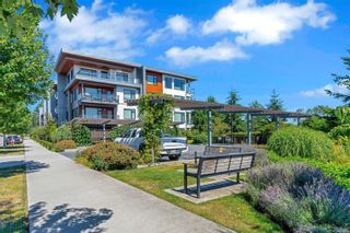 Photo 25: 401 3811 Rowland Ave in Saanich: SW Glanford Condo for sale (Saanich West)  : MLS®# 915259