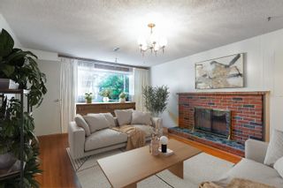 Photo 3: 1075 E 21ST Avenue in Vancouver: Fraser VE House for sale (Vancouver East)  : MLS®# R2785703