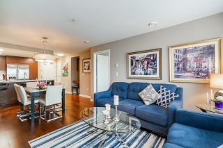 Photo 23: 210 2940 KING GEORGE Boulevard in Surrey: King George Corridor Condo for sale in "HIGH STREET" (South Surrey White Rock)  : MLS®# R2496807