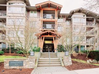 Photo 1: 304 3132 DAYANEE SPRINGS Boulevard in Coquitlam: Westwood Plateau Condo for sale in "LEDGEVIEW" : MLS®# R2858309