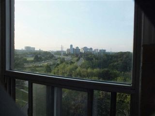 Photo 9: 903 5 Vicora Linkway in Toronto: Flemingdon Park Condo for sale (Toronto C11)  : MLS®# C3224137