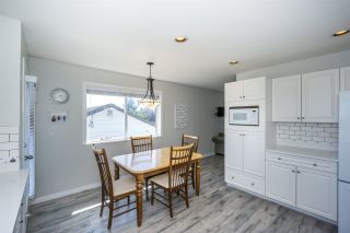 Photo 13: 1155 PARKER Street: White Rock House for sale in "East beach" (South Surrey White Rock)  : MLS®# R2254412