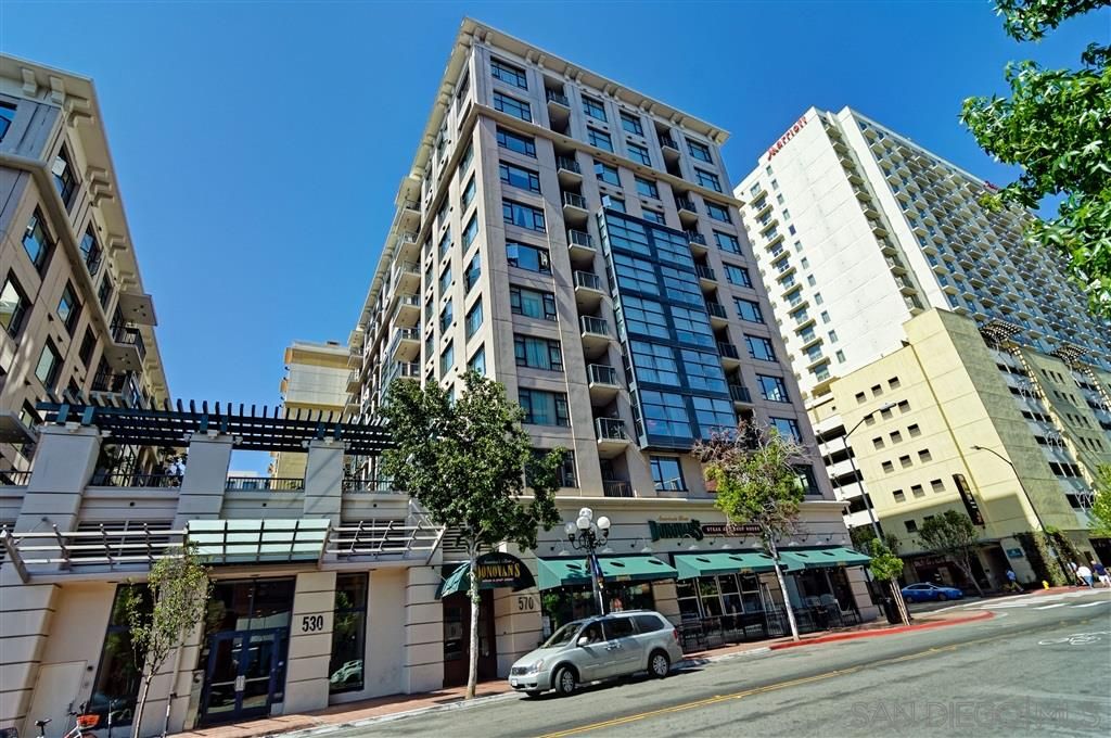 Main Photo: DOWNTOWN Condo for rent : 1 bedrooms : 530 K St #401 in San Diego