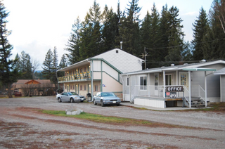 Photo 6: Motel & RV park for sale BC, $399,000: Commercial for sale