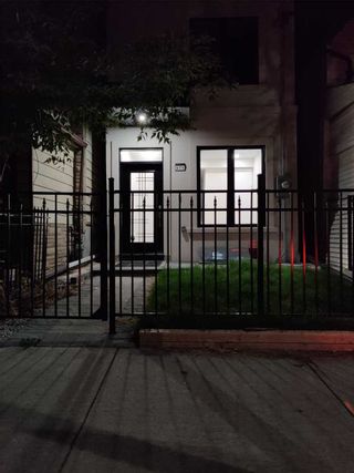 Main Photo: 471 Jones Avenue in Toronto: Blake-Jones House (1 1/2 Storey) for sale (Toronto E01)  : MLS®# E5843158