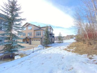 Photo 1: 602 10 DISCOVERY RIDGE Hill SW in Calgary: Discovery Ridge Row/Townhouse for sale : MLS®# A1191477