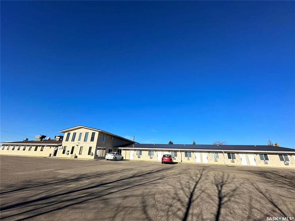 Main Photo: Junction of Hwy 21 & 1st in Unity: Commercial for sale : MLS®# SK949337