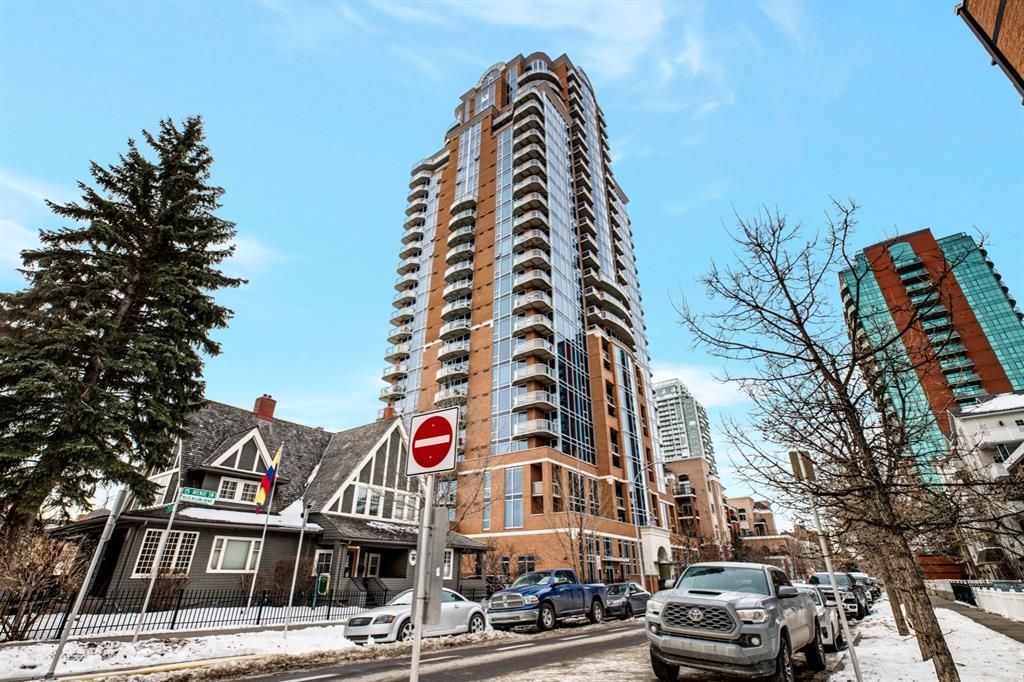 Main Photo: 808 817 15 Avenue in Calgary: Beltline Apartment for sale : MLS®# A1058133