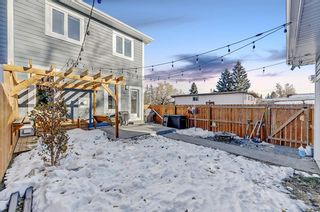 Photo 3: 7655 35 Avenue NW in Calgary: Bowness Semi Detached for sale : MLS®# A1056276