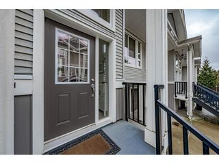 Photo 5: 11 20195 68 Avenue in Langley: Willoughby Heights Townhouse for sale : MLS®# R2674625