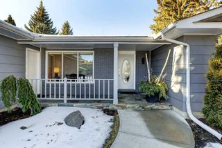 Photo 2: 660 Willow Brook Drive SE in Calgary: Willow Park Detached for sale : MLS®# A2119426