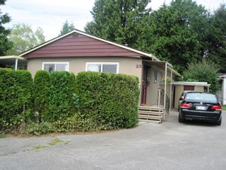 Photo 3: 23 201 CAYER Street in Coquitlam: Maillardville Manufactured Home for sale in "WILDWOOD PARK" : MLS®# V999354