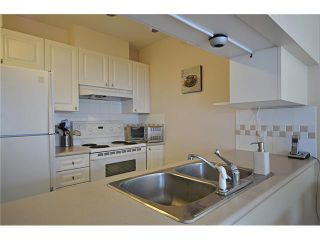 Photo 4: 204 929 W 16TH Avenue in Vancouver: Fairview VW Condo for sale in "OAKVIEW GARDENS" (Vancouver West)  : MLS®# V938331