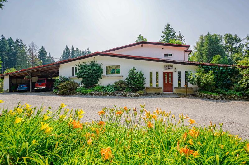 FEATURED LISTING: 26562 60 Avenue Langley