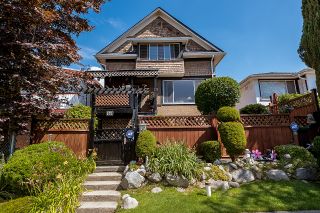 Photo 1: 557 E 56TH Avenue in Vancouver: South Vancouver House for sale (Vancouver East)  : MLS®# R2385991