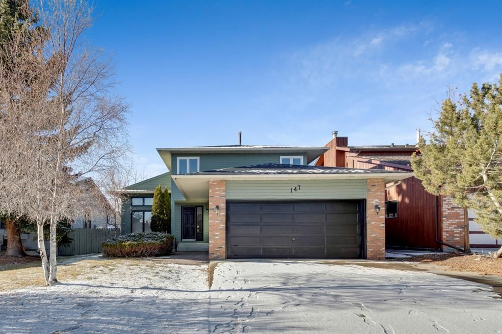 Main Photo: 147 Edforth Place NW in Calgary: Edgemont Detached for sale : MLS®# A1163433